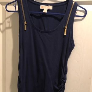 Sleeveless top with zipper decor